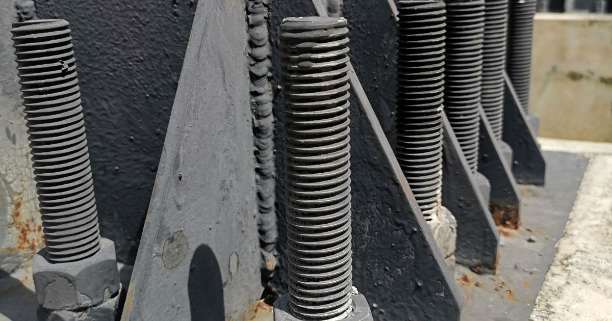 You are currently viewing What is the difference between a stiffened baseplate and an unstiffened baseplate?